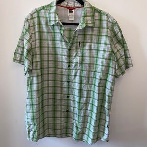 Excellent Condition The North Face Green Plaid Button Down LG